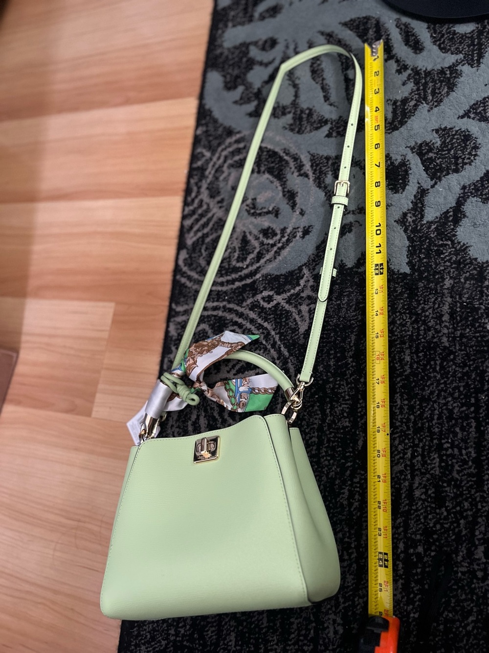 kate spade Light Green purse. Shouler strap area has a crease from hanging - Picture 6 of 16